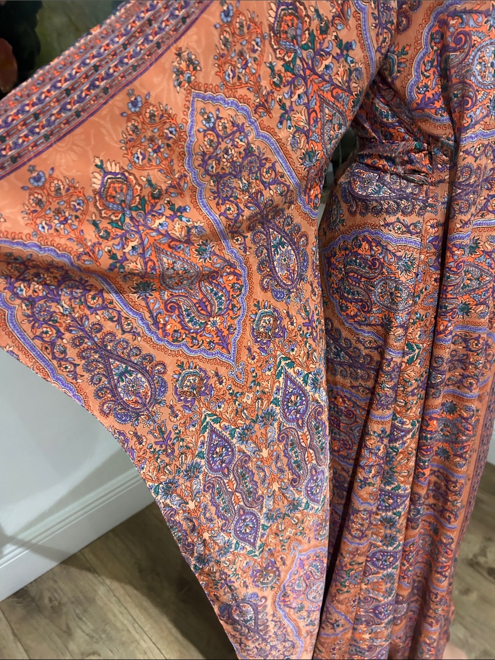 Earthbound Reversible paisley print wrap dress/kimono - Picture 7 of 13